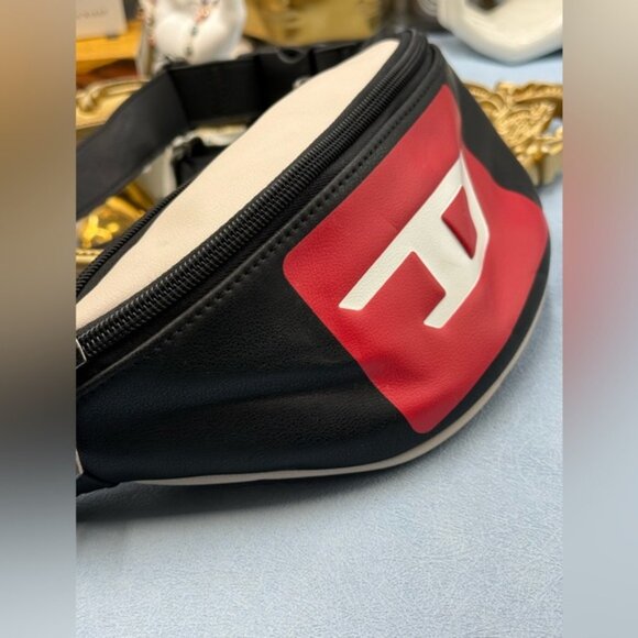 🆕 DIESEL 🧿 NWOT Faux Leather KOINBE Bum Bag with Contrasting Logo, Navy & Red - Picture 6 of 15